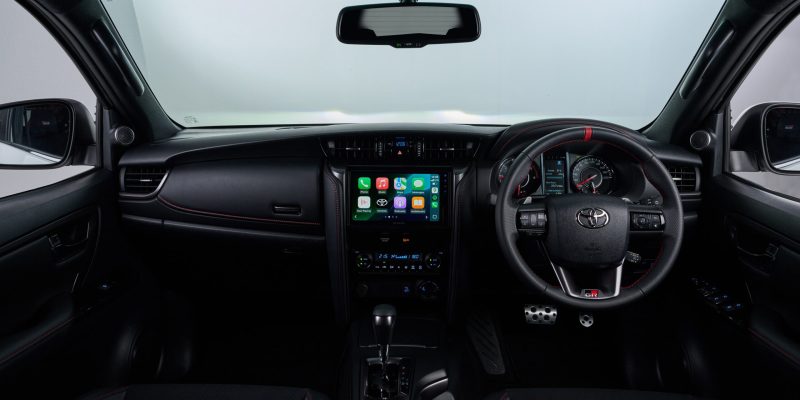 fortuner-interior-min-1