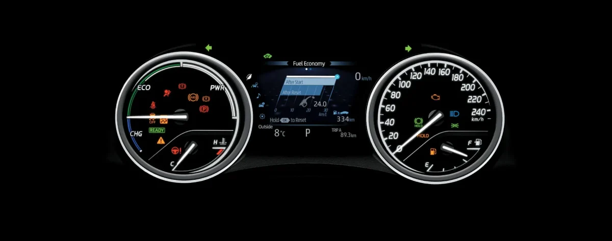 imageye___-_imgi_1_camry-interior_04